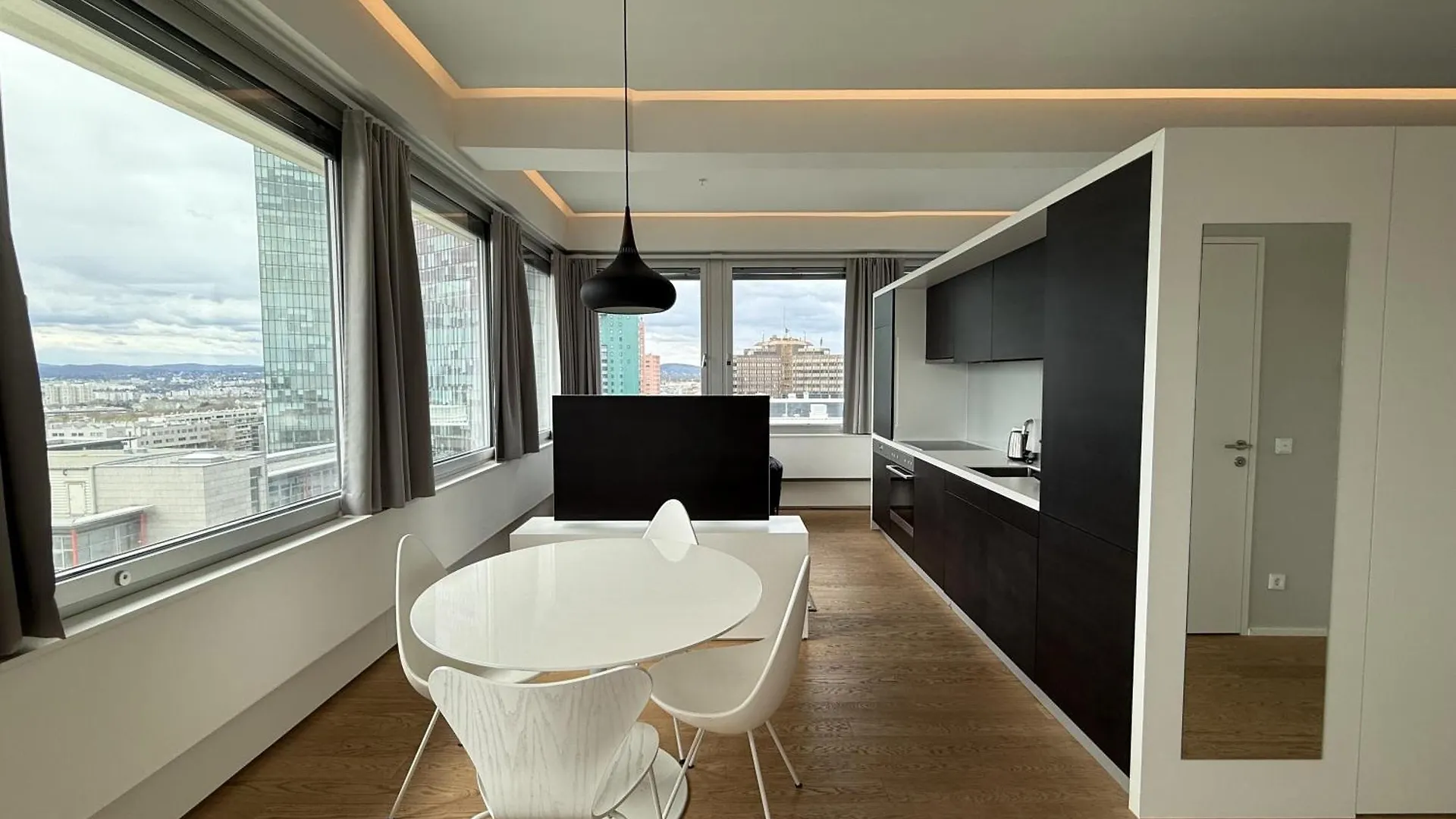 Penthouse Loft With Skyline-View Apartment Vienna